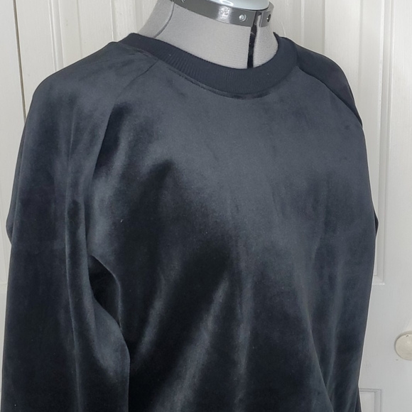 a new day Black Crewneck Sweater - Picture 4 of 7